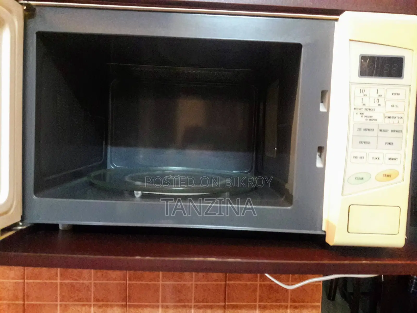 Microwave Oven
