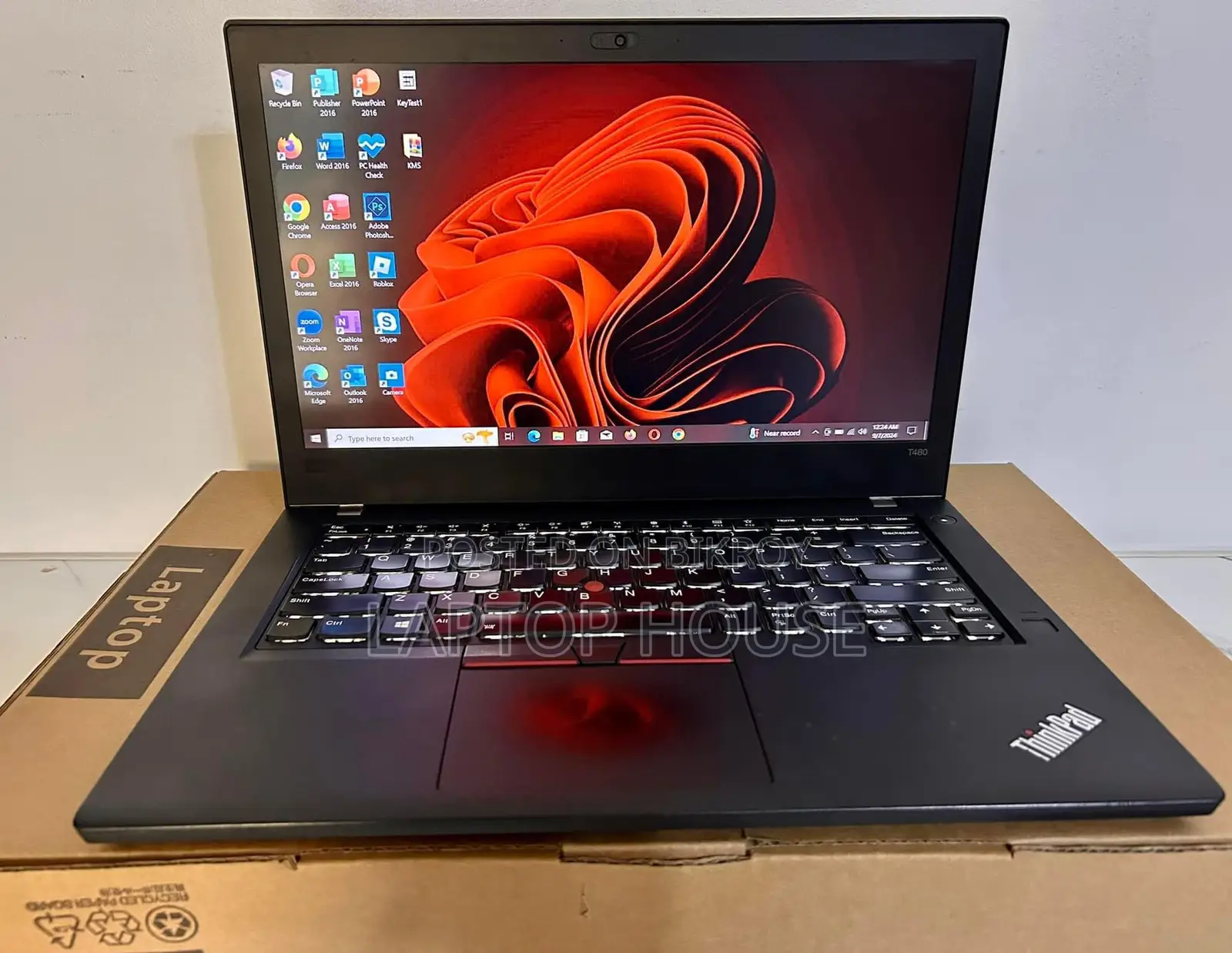 💻 Lenovo ThinkPad T490 – Core i5 8th Gen 8/256GB Business Laptop