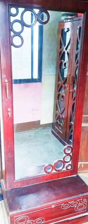 মালয়েশিয়ান উডের ড্রেসিং টেবিল