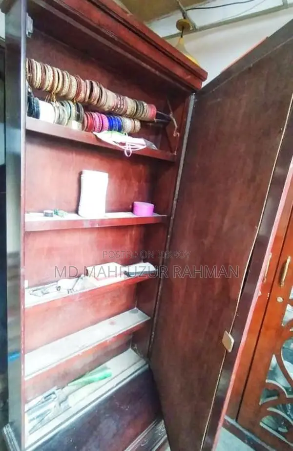 মালয়েশিয়ান উডের ড্রেসিং টেবিল