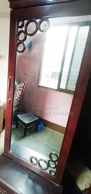 মালয়েশিয়ান উডের ড্রেসিং টেবিল