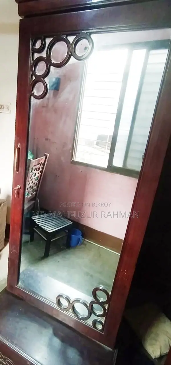 মালয়েশিয়ান উডের ড্রেসিং টেবিল