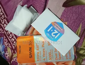 Tecno Spark 30c 6+6/128 (Used)