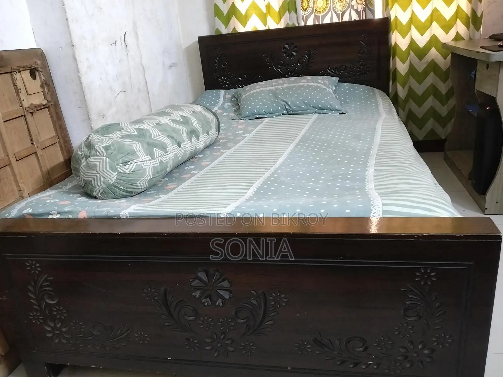 Selling with mattress