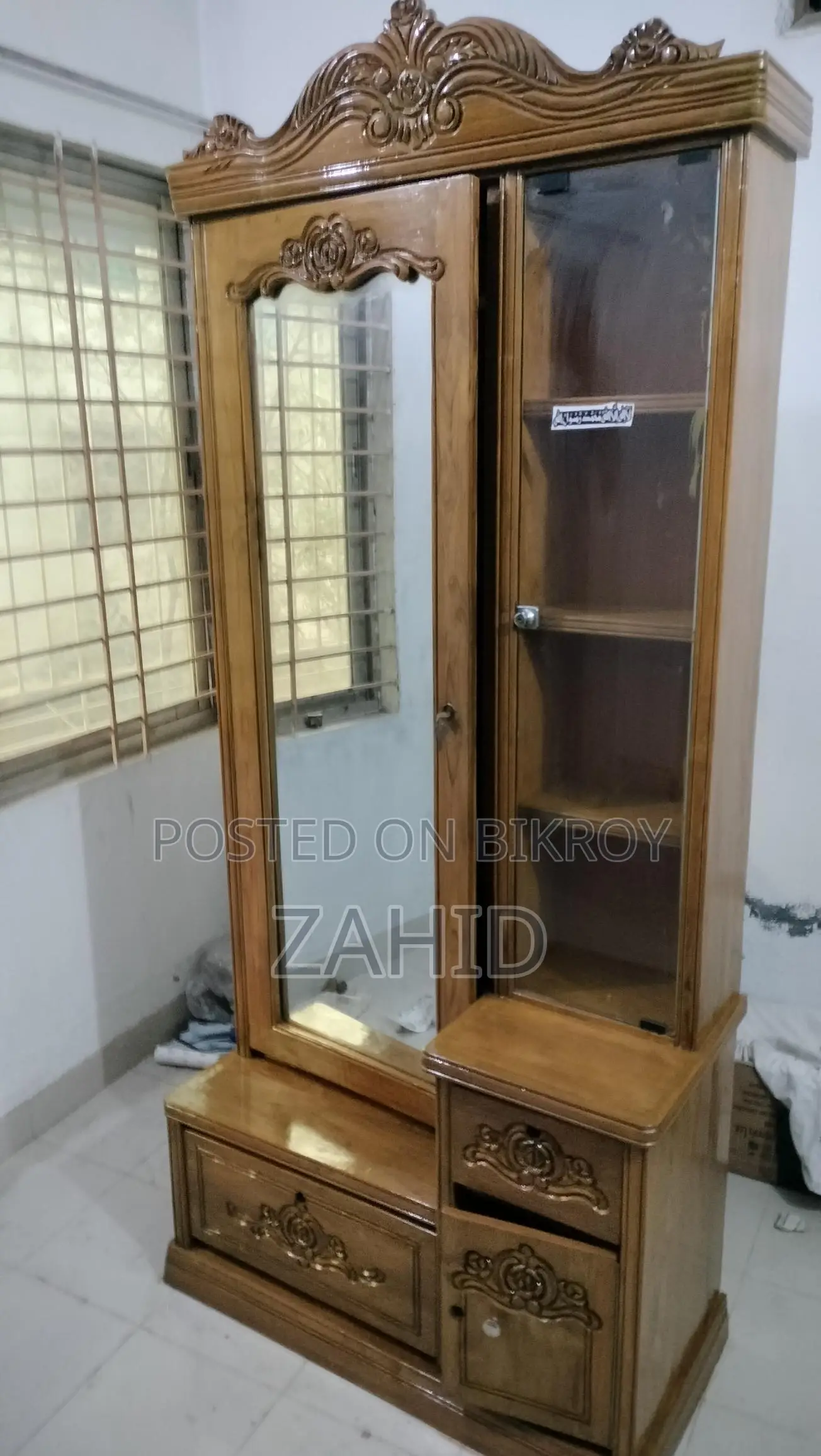 Chittagong Sagun Dressing Table