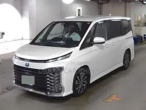 Toyota Voxy S-Z ফুল অপশন ২০২৩ ২০২৬