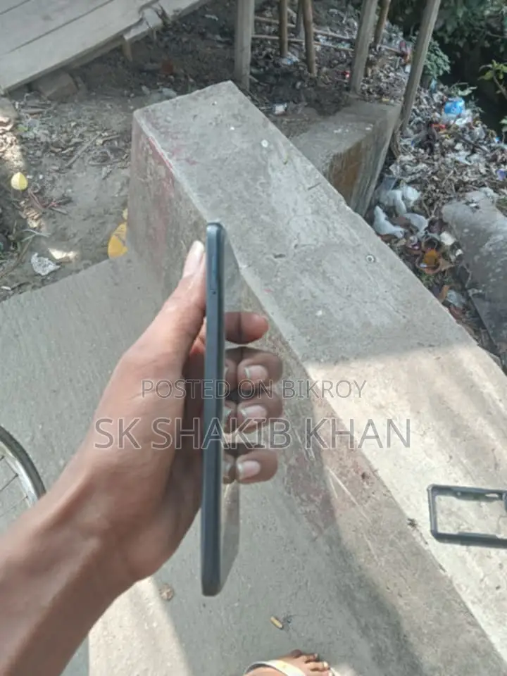 Xiaomi Redmi Note 11 . (Used)