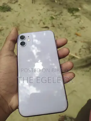 Apple iPhone 11 (Used)