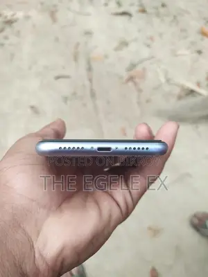 Apple iPhone 11 (Used)