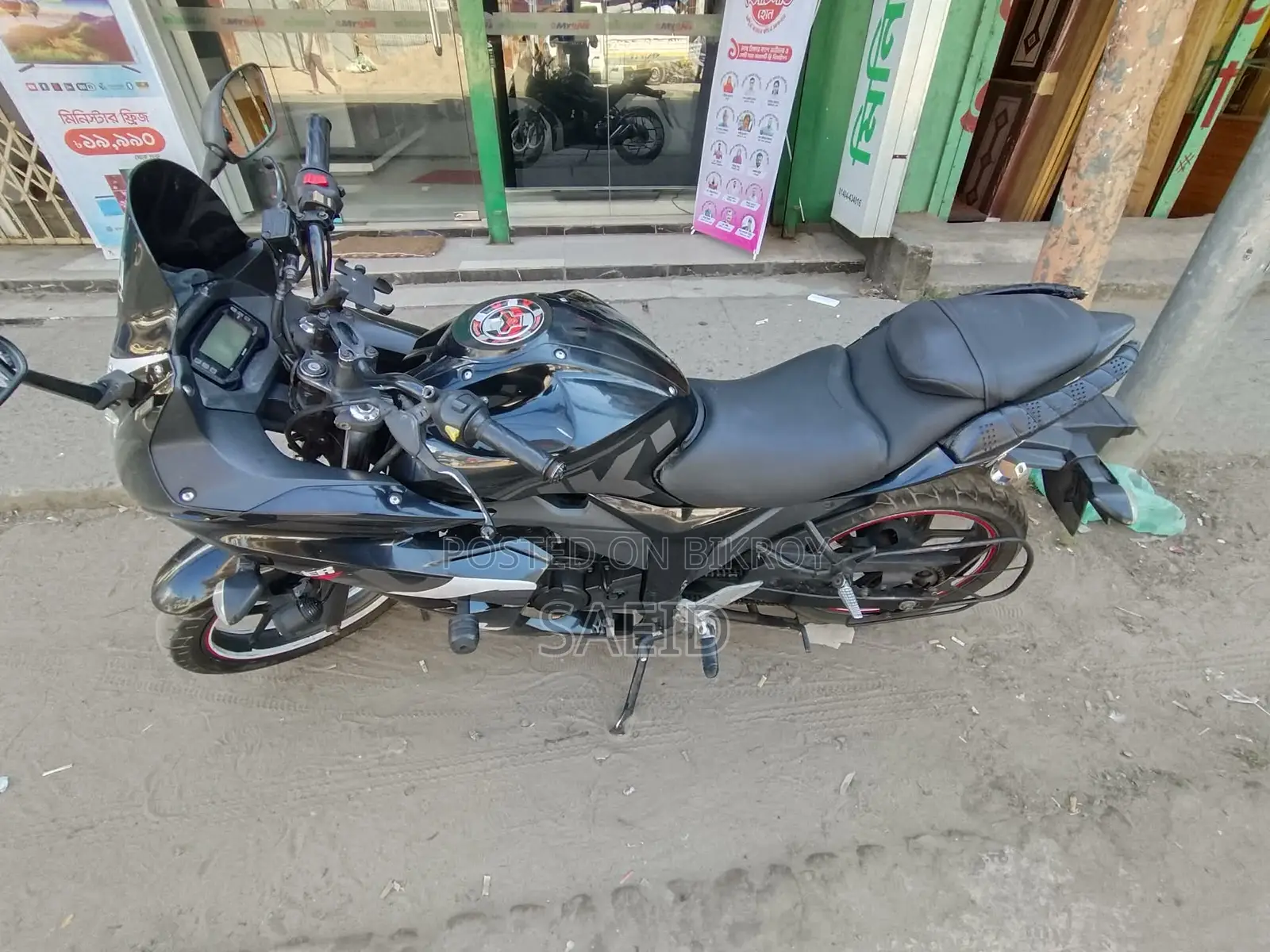 Suzuki Gixxer FI Disc . 2019