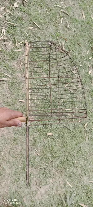 ঘুঘু পাখির খাঁচা।