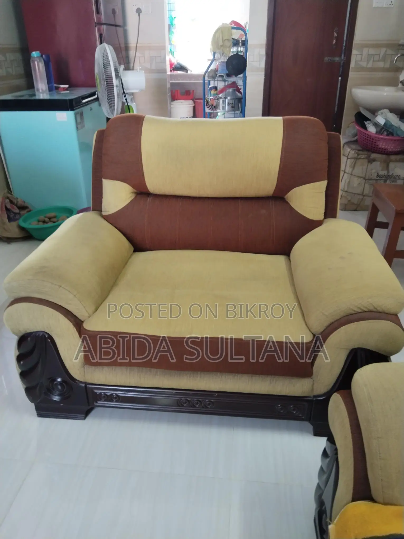 নাদিয়া ব্রান্ডের সোফাসেট বিক্রি হবে