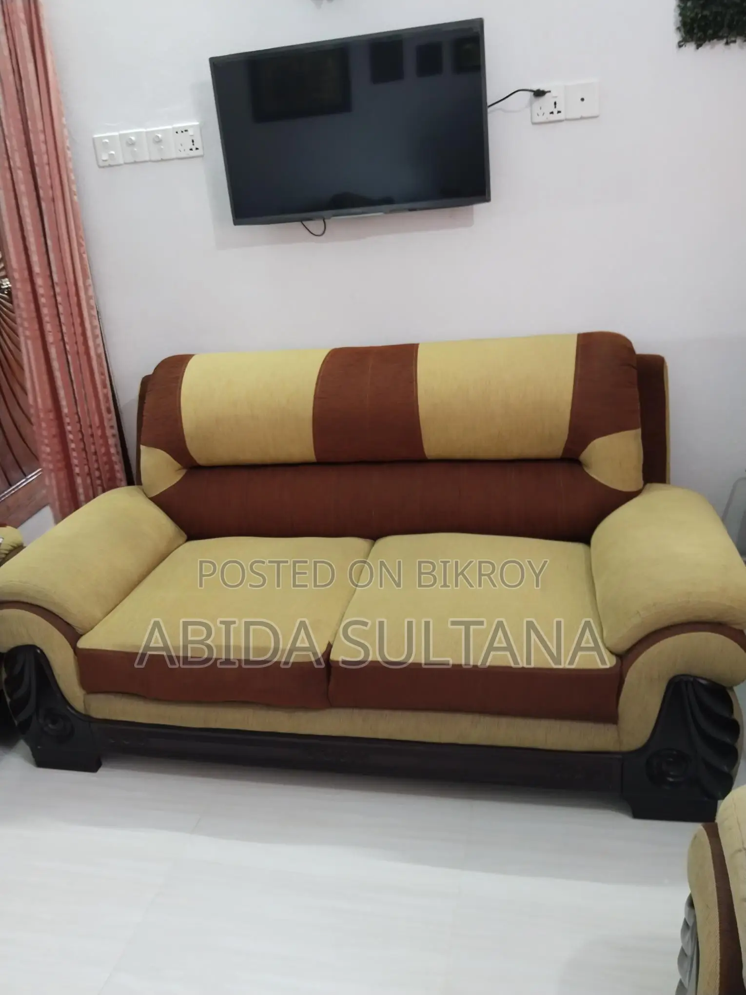 নাদিয়া ব্রান্ডের সোফাসেট বিক্রি হবে
