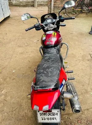 Bajaj Pulsar 150 . 2011