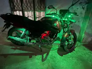 Bajaj Pulsar 150 . 2011
