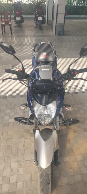Yamaha FZ 2012