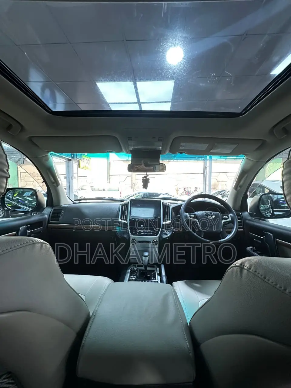 Toyota Land Cruiser V8 2011