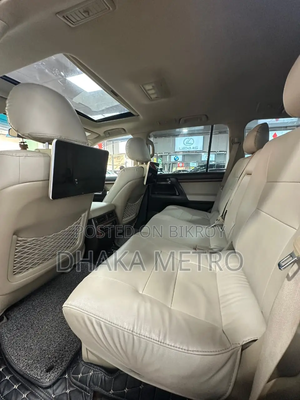 Toyota Land Cruiser V8 2011