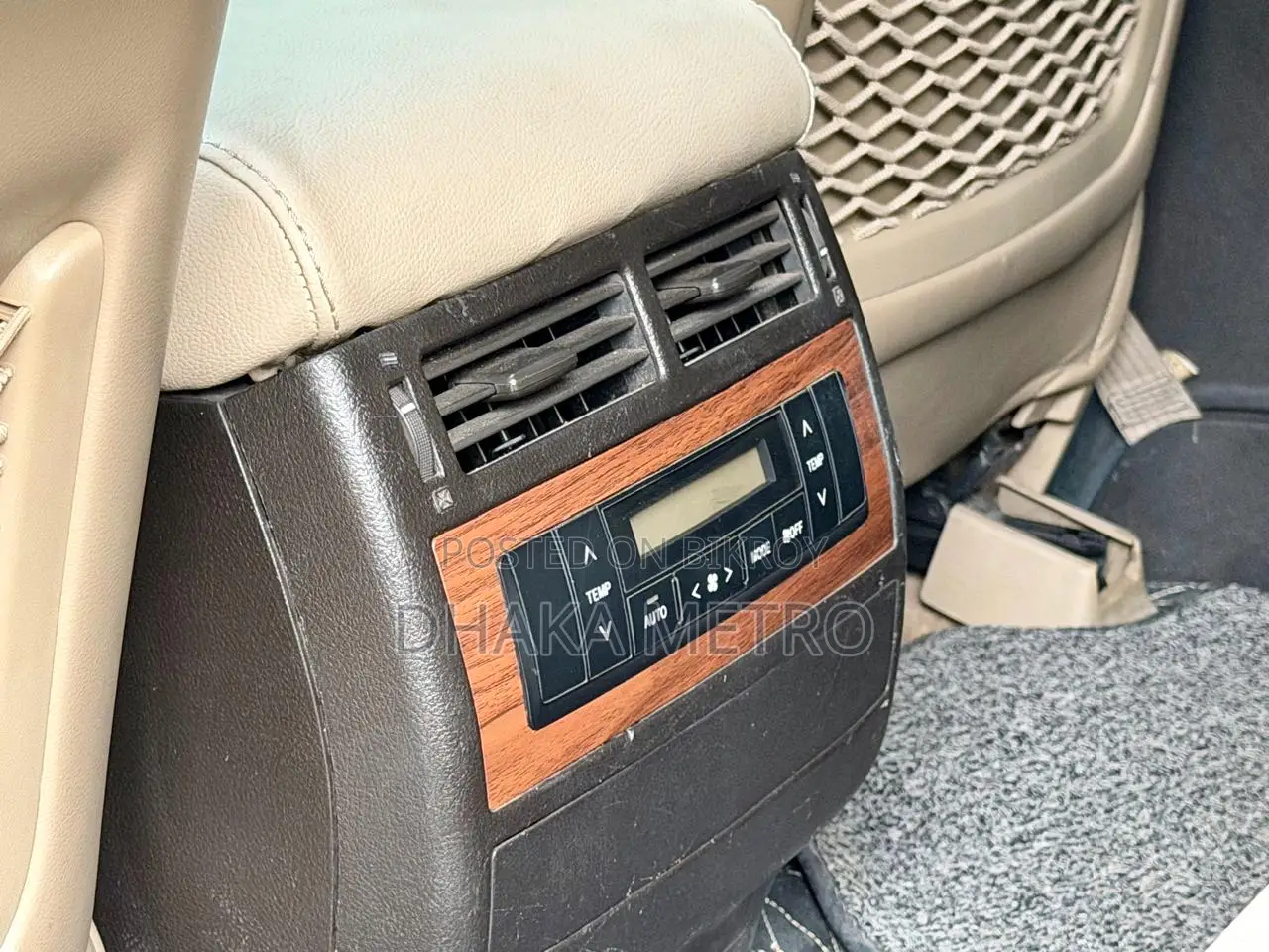 Toyota Land Cruiser V8 2011