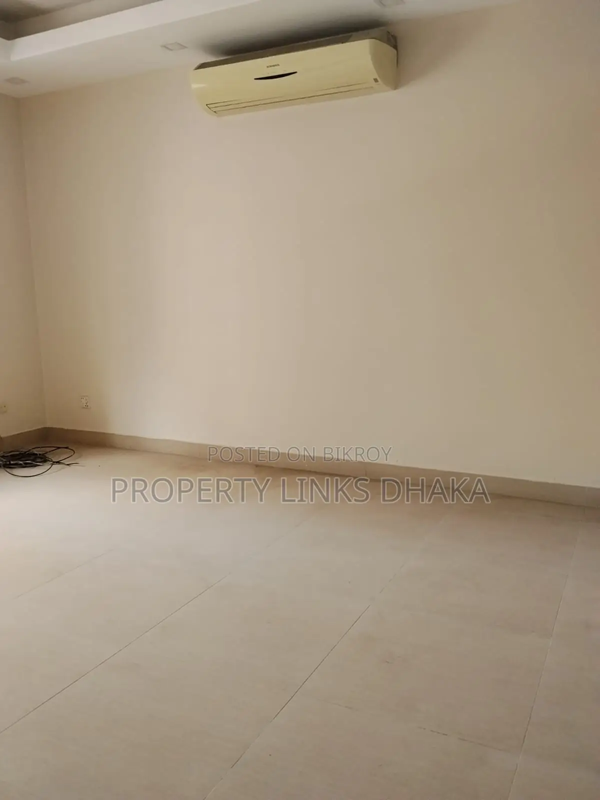 Semi-furnished Commercial Office in Banani