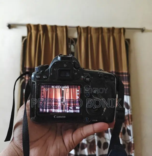 Canon 6D DSLR Camera with 50mm F/1.8 STM Lens