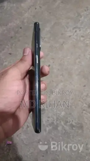 OnePlus 9R . (Used)