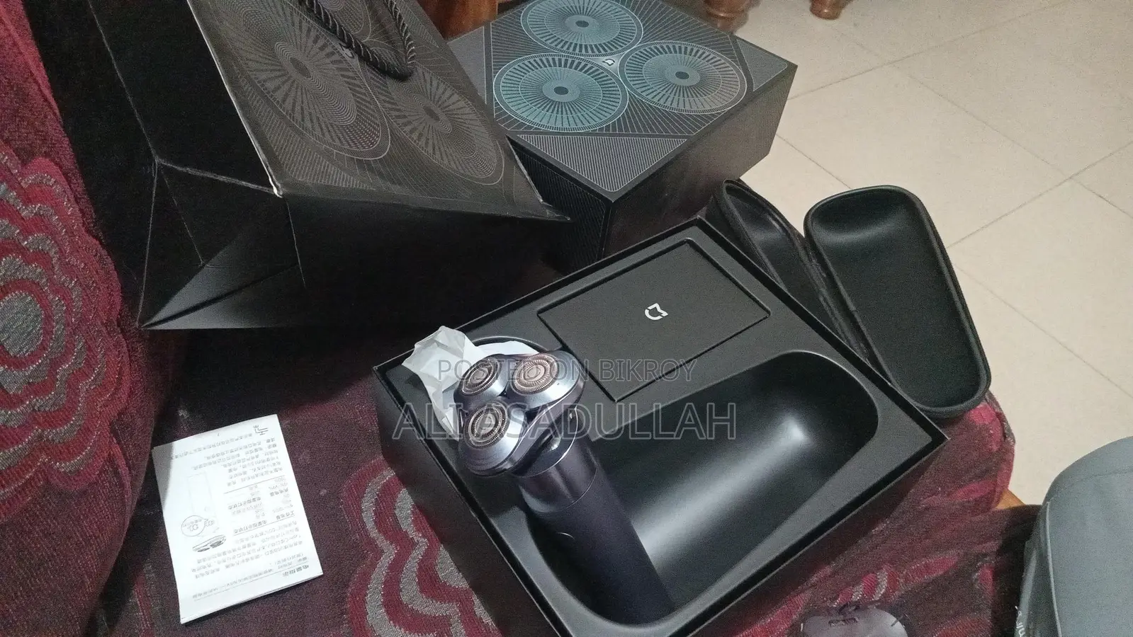 Pristine & 100% Original Xiaomi Mijia S302 Electric Shaver (Gift Box)