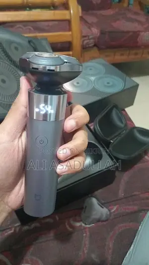 Pristine & 100% Original Xiaomi Mijia S302 Electric Shaver (Gift Box)