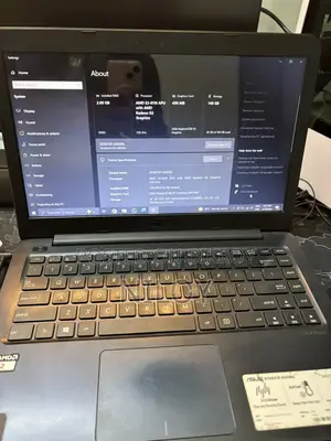 Asus Vivobook E14