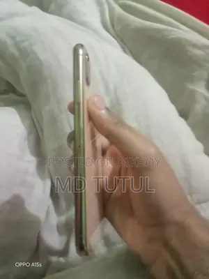Apple iPhone XS (Used)