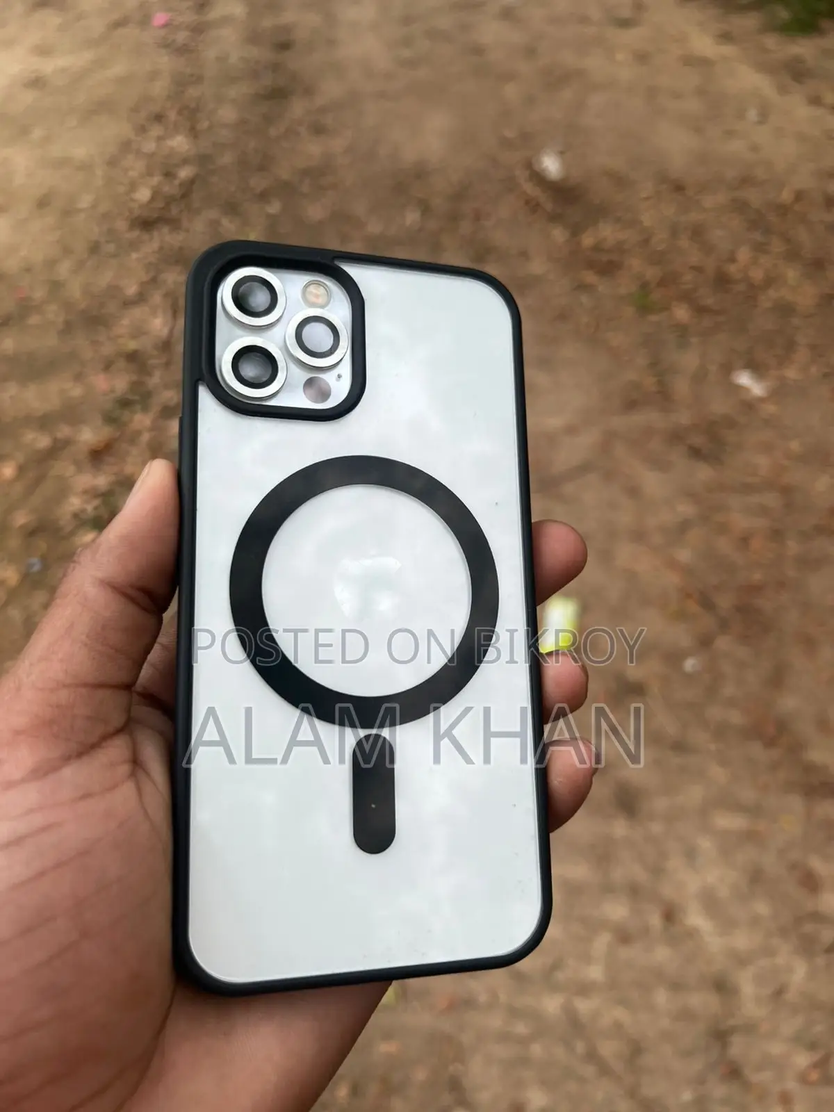 Apple iPhone 13 (Used)