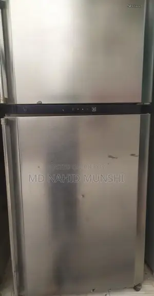 Sharp 18 CFT Fridge in Excellent Condition for Sale