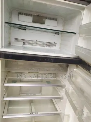 Sharp 18 CFT Fridge in Excellent Condition for Sale