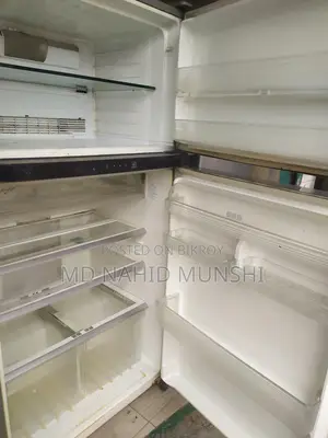 Sharp 18 CFT Fridge in Excellent Condition for Sale