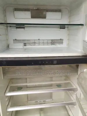 Sharp 18 CFT Fridge in Excellent Condition for Sale