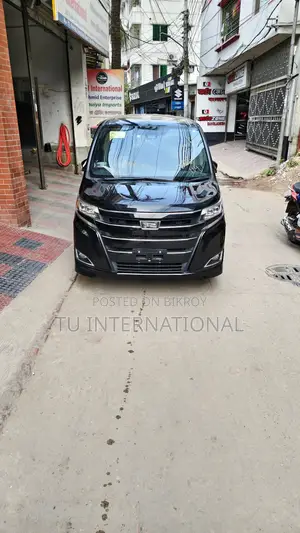 Toyota Noah PUSH START 2021