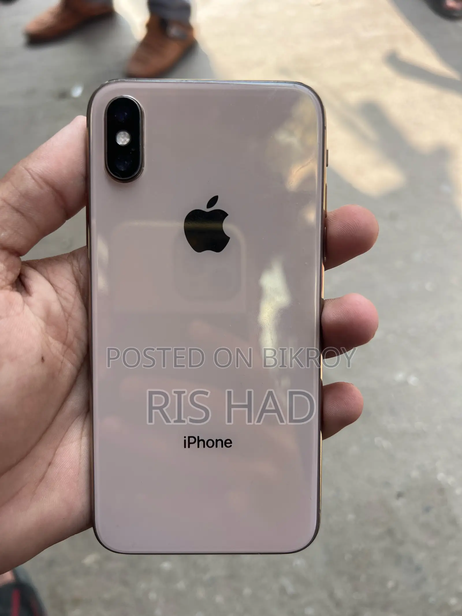 Apple iPhone XS (Used)