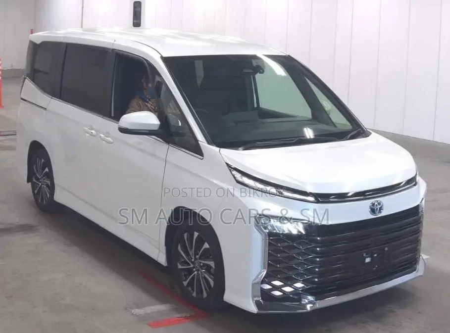 Toyota Voxy Hybrid SZ Pearl New 2022