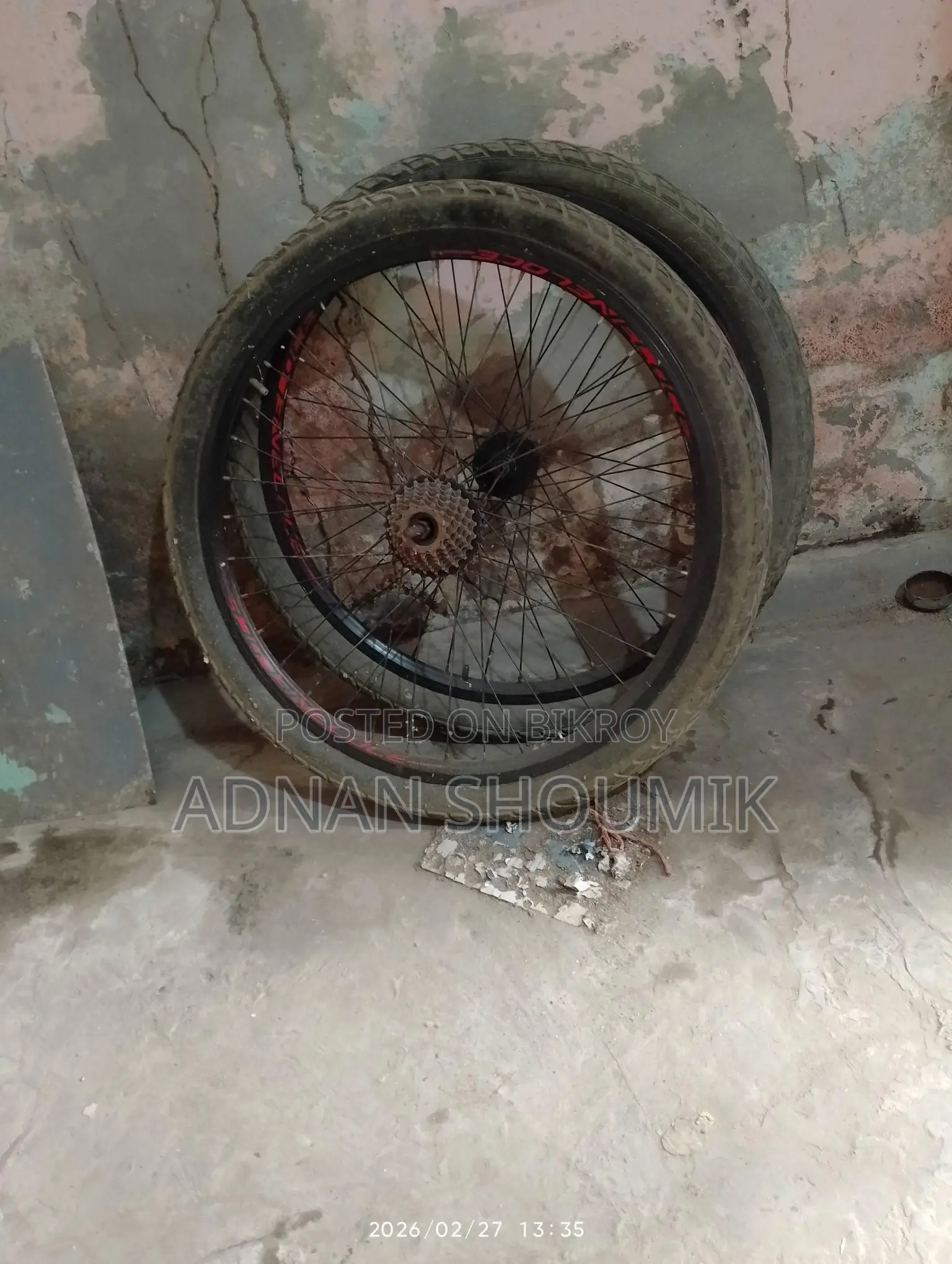 Velore bicycle wheel