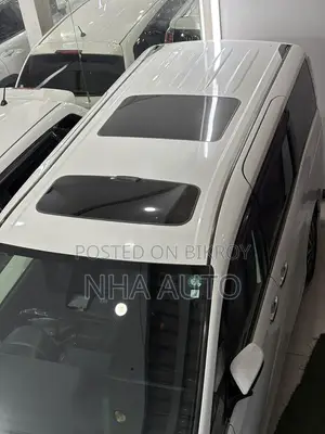 Toyota Esquire SUNROOF 2020