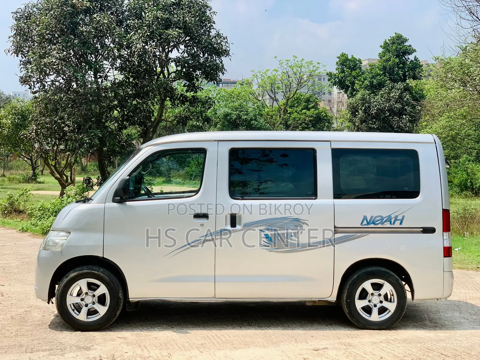 Toyota Noah Townace 2010