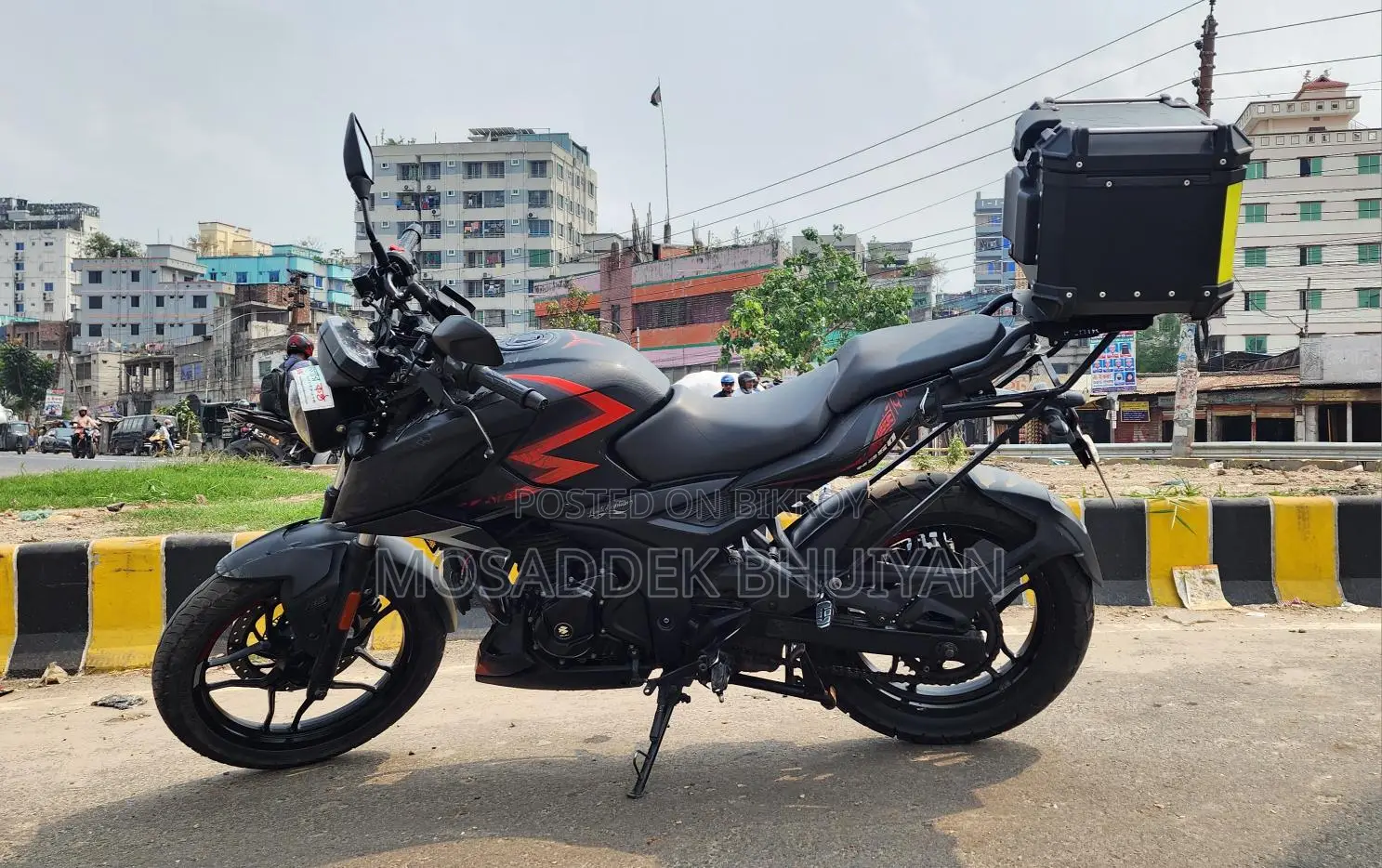 Bajaj Pulsar 250 2024 Black