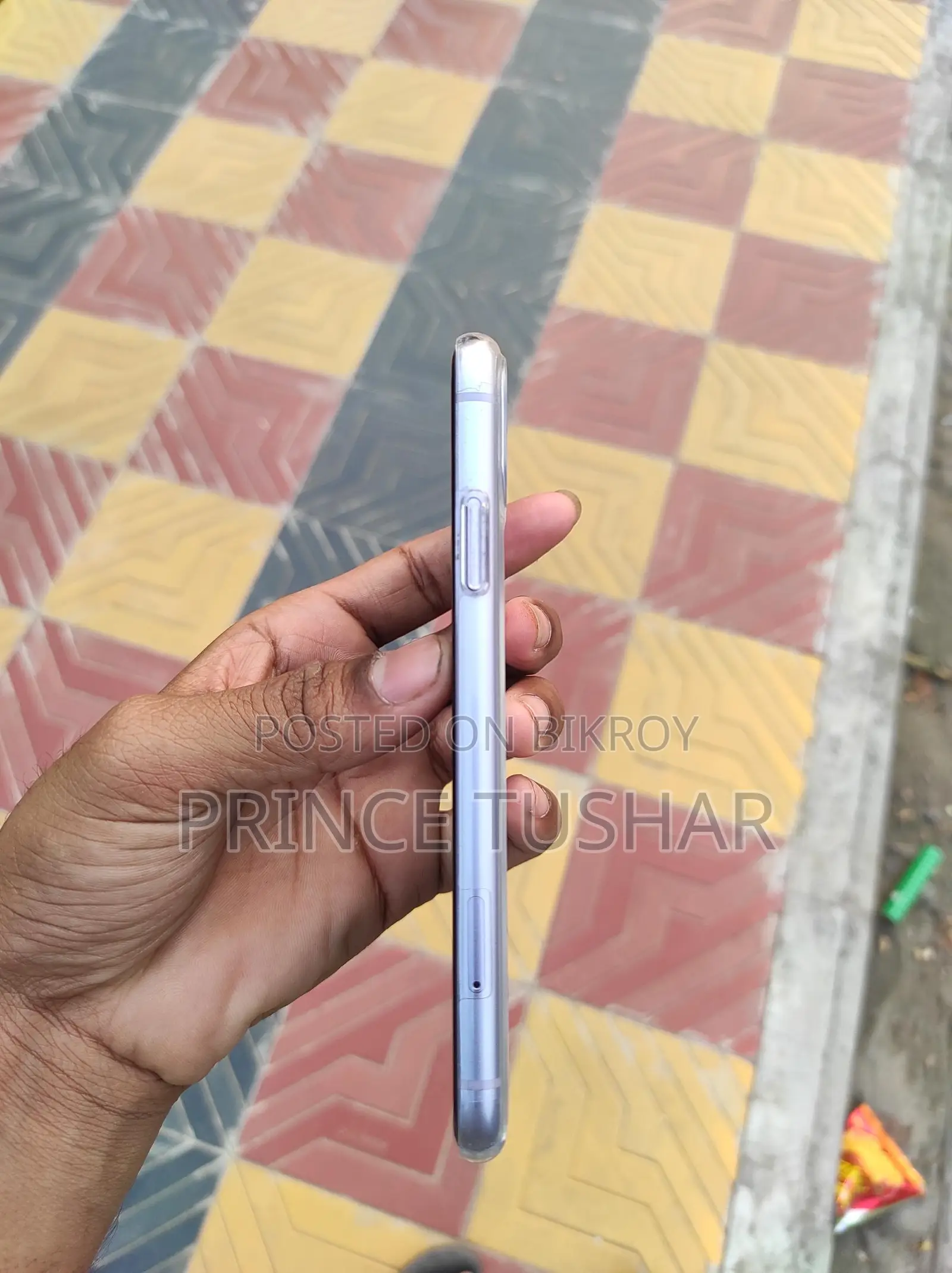 Apple iPhone 11 128GB (Used)