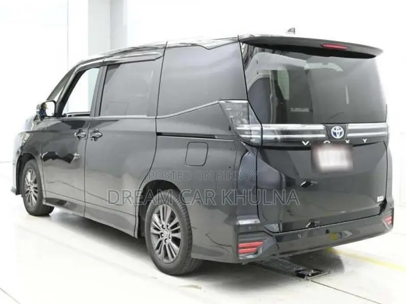 Toyota Voxy SG Hyb Black 2022