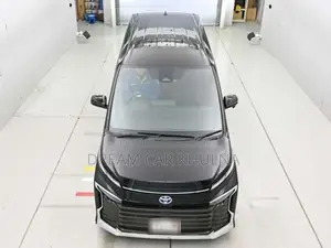 Toyota Voxy SG Hyb Black 2022