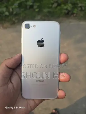 Apple iPhone 7 (Used)