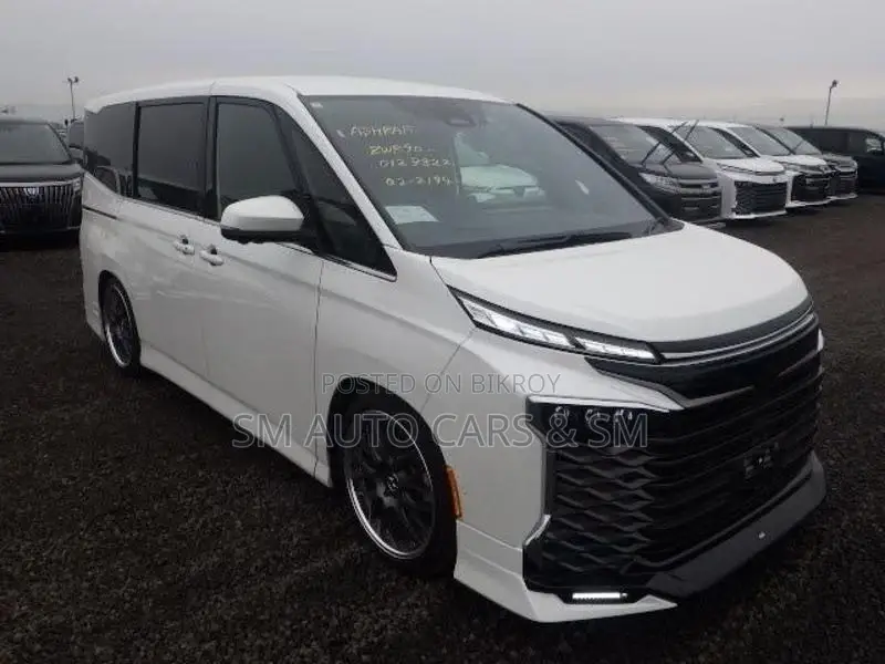 Toyota Voxy Hybrid SZ Pearl New 2023