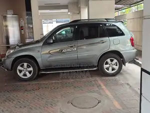 Toyota RAV4 2005