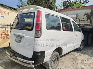 Toyota Noah 1999