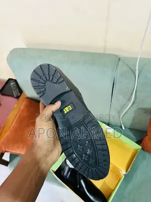 Shoes sale 0 Day used full fresh